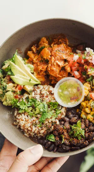 Jetzt wird’s healthy: Mit dieser Poké Bowl wird dein Lunch zum Food-Trend!